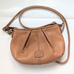 Fossil little crossbody tan pebbled leather bag Style SL2885